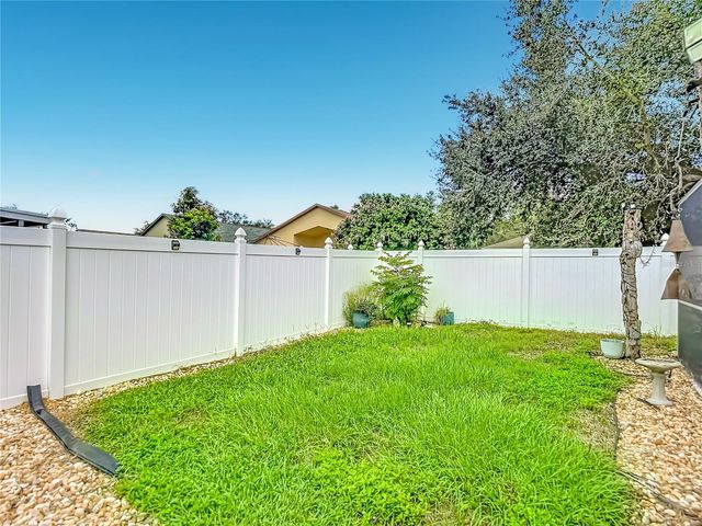 12730 KINGS LAKE DRIVE, Gibsonton, FL 33534