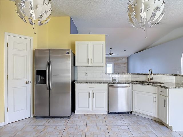 12730 KINGS LAKE DRIVE, Gibsonton, FL 33534