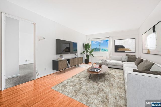 2185 Lemoine 5B, Fort Lee, NJ 07024