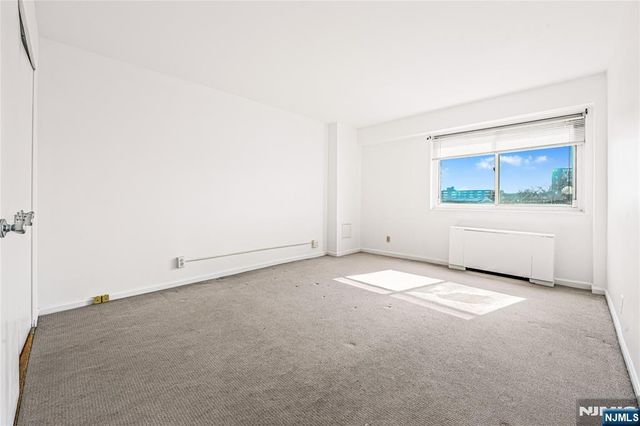 2185 Lemoine 5B, Fort Lee, NJ 07024