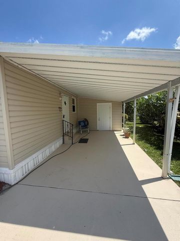 463 Onyx Way, Jensen Beach, FL 34957