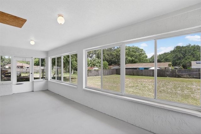 899 S THACKER AVENUE, Kissimmee, FL 34741