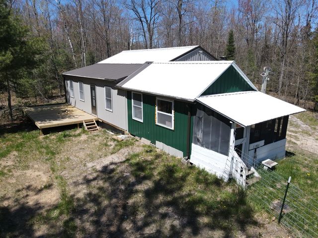 11401 Little George Lake Road, Gladwin, MI 48624