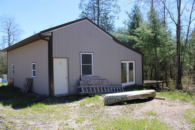 11401 Little George Lake Road, Gladwin, MI 48624