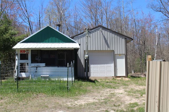 11401 Little George Lake Road, Gladwin, MI 48624