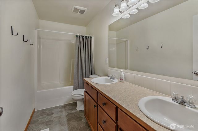 9114 Canal Road SE, Yelm, WA 98597