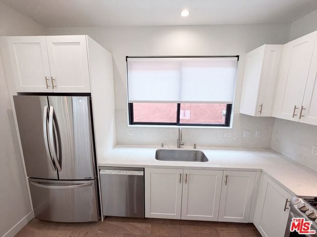 8723 Lookout Mountain Avenue, Los Angeles, CA 90046