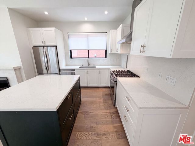 8723 Lookout Mountain Avenue, Los Angeles, CA 90046