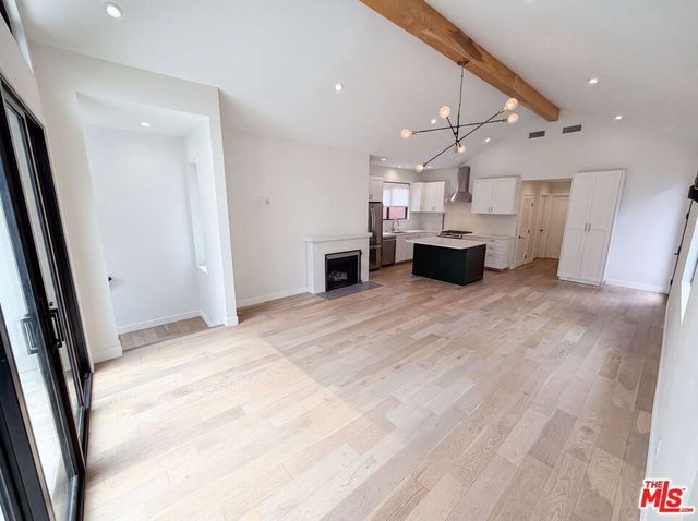 8723 Lookout Mountain Avenue, Los Angeles, CA 90046