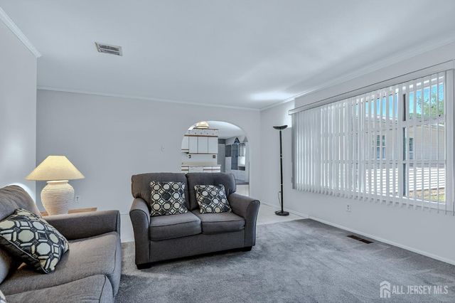 11 Cypress Drive, Monroe, NJ 08831