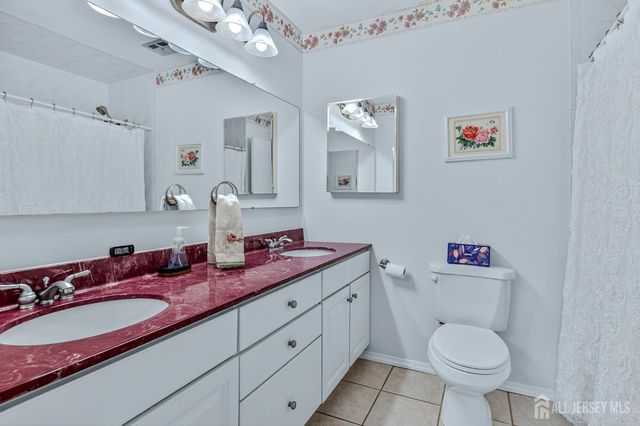 11 Cypress Drive, Monroe, NJ 08831