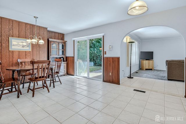 11 Cypress Drive, Monroe, NJ 08831