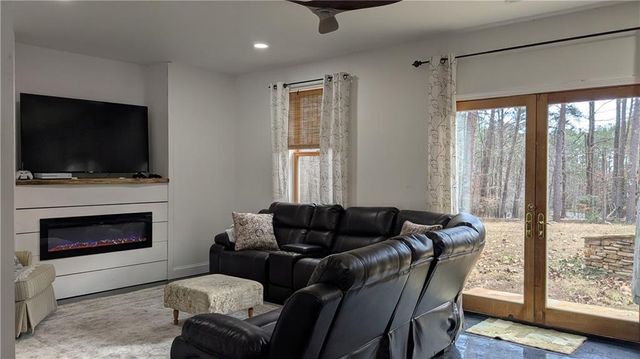 101 Arrow Wood Drive, Waleska, GA 30183