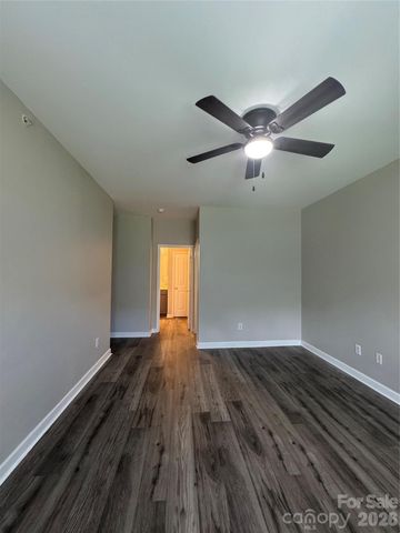 10676 Hill Point Court, Charlotte, NC 28262