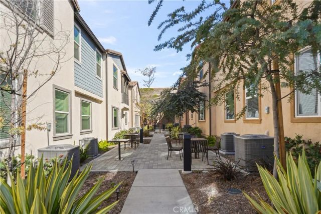 15232 Horizon Street 4, Fontana, CA 92336