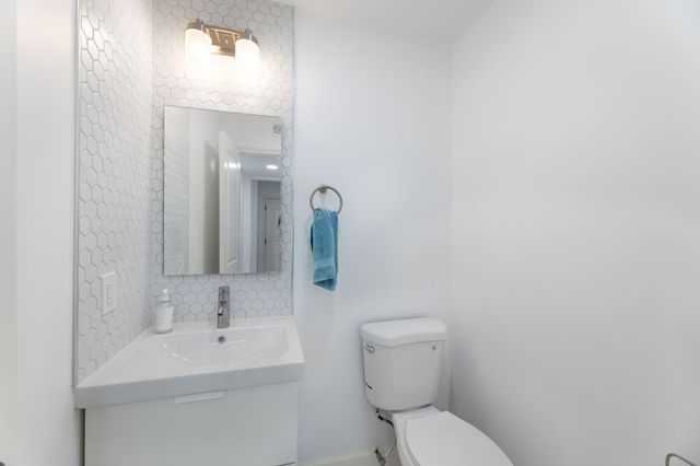 7155 Fair Oaks Avenue 22, Dallas, TX 75231