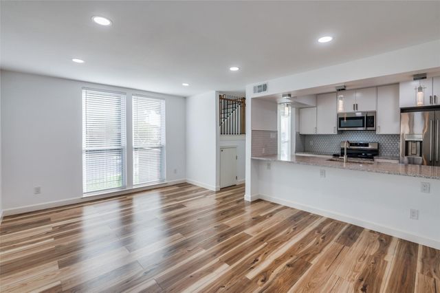 7155 Fair Oaks Avenue 22, Dallas, TX 75231