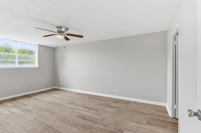 2277 Union Ave Apt 409, Memphis, TN 38104