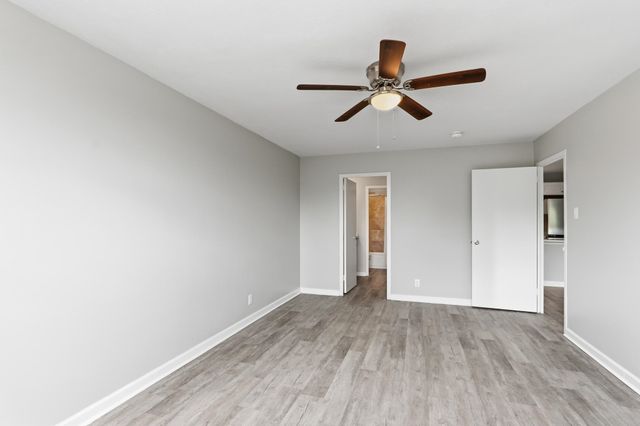 2277 Union Ave Apt 409, Memphis, TN 38104