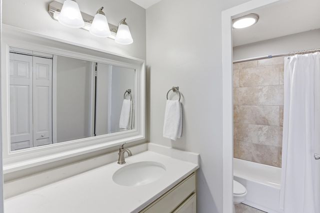 2277 Union Ave Apt 409, Memphis, TN 38104