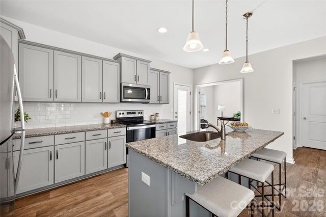 5141 Thomasville Drive 165, Belmont, NC 28012