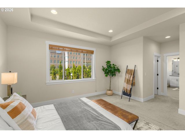 17435 Sw FOREST HOLLOW St, Beaverton, OR 97007
