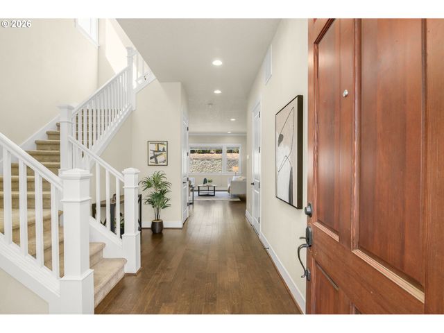 17435 Sw FOREST HOLLOW St, Beaverton, OR 97007