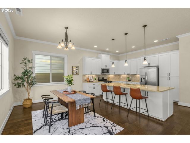 17435 Sw FOREST HOLLOW St, Beaverton, OR 97007