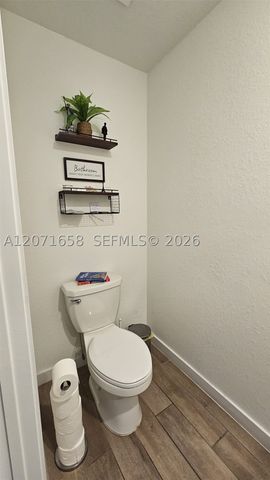 1677 SE 8th Ave, Homestead, FL 33034