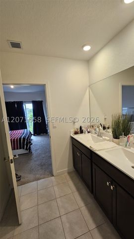 1677 SE 8th Ave, Homestead, FL 33034