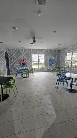 1677 SE 8th Ave, Homestead, FL 33034