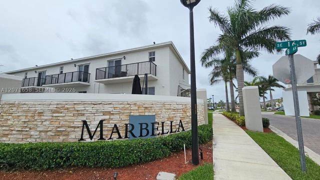 1677 SE 8th Ave, Homestead, FL 33034