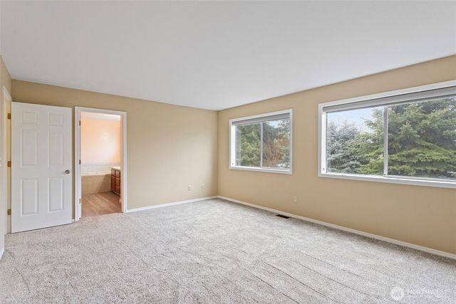 32521 13th Avenue SW, Federal Way, WA 98023