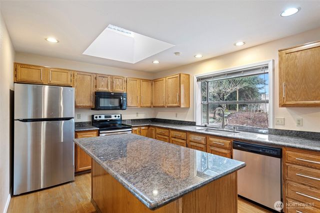 32521 13th Avenue SW, Federal Way, WA 98023