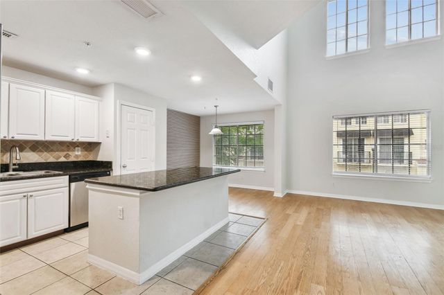 119 BEACH HAVEN LANE, Tampa, FL 33609