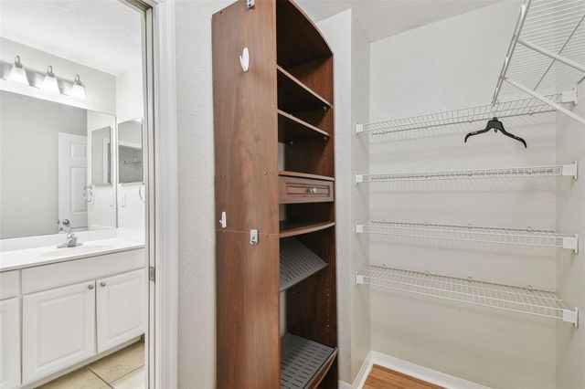 119 BEACH HAVEN LANE, Tampa, FL 33609