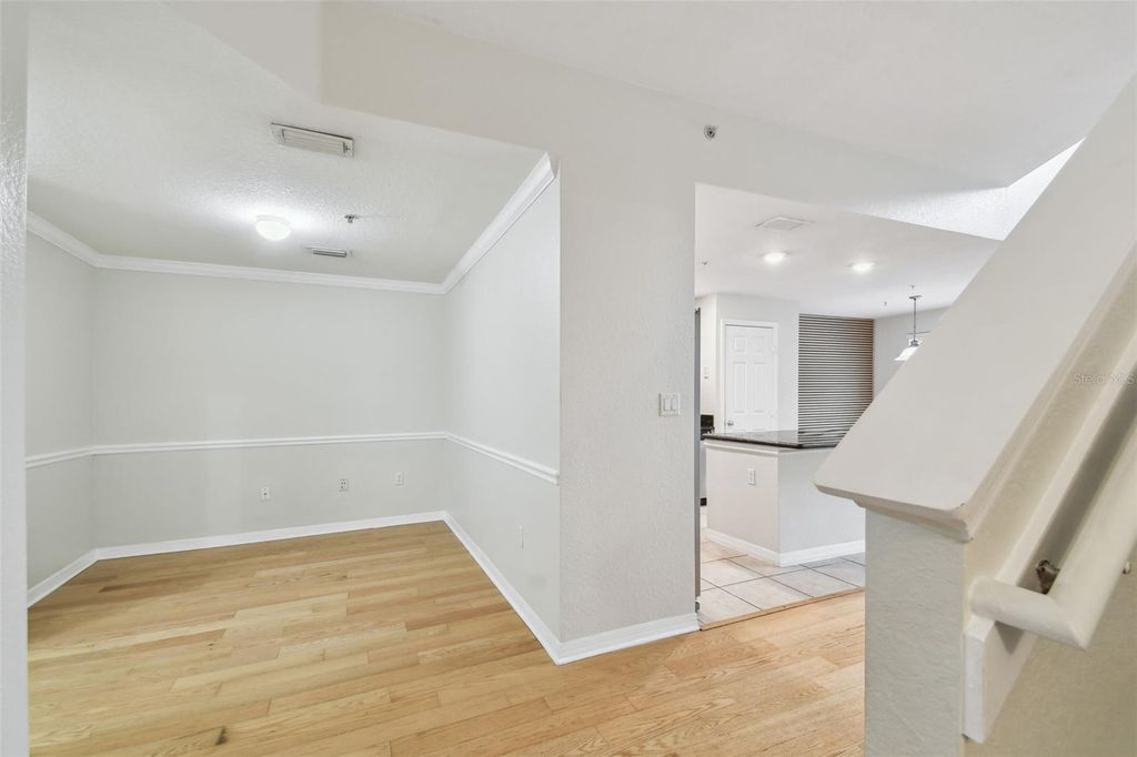 Image 25 of property listing at 119 BEACH HAVEN LANE, Tampa, FL 33609