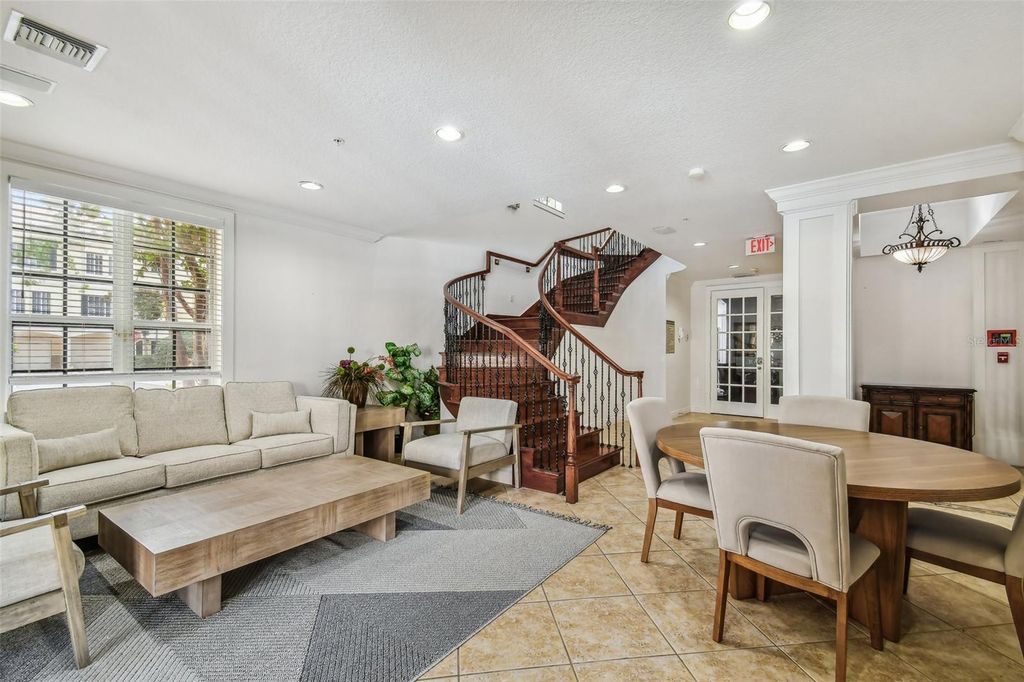 Image 65 of property listing at 119 BEACH HAVEN LANE, Tampa, FL 33609