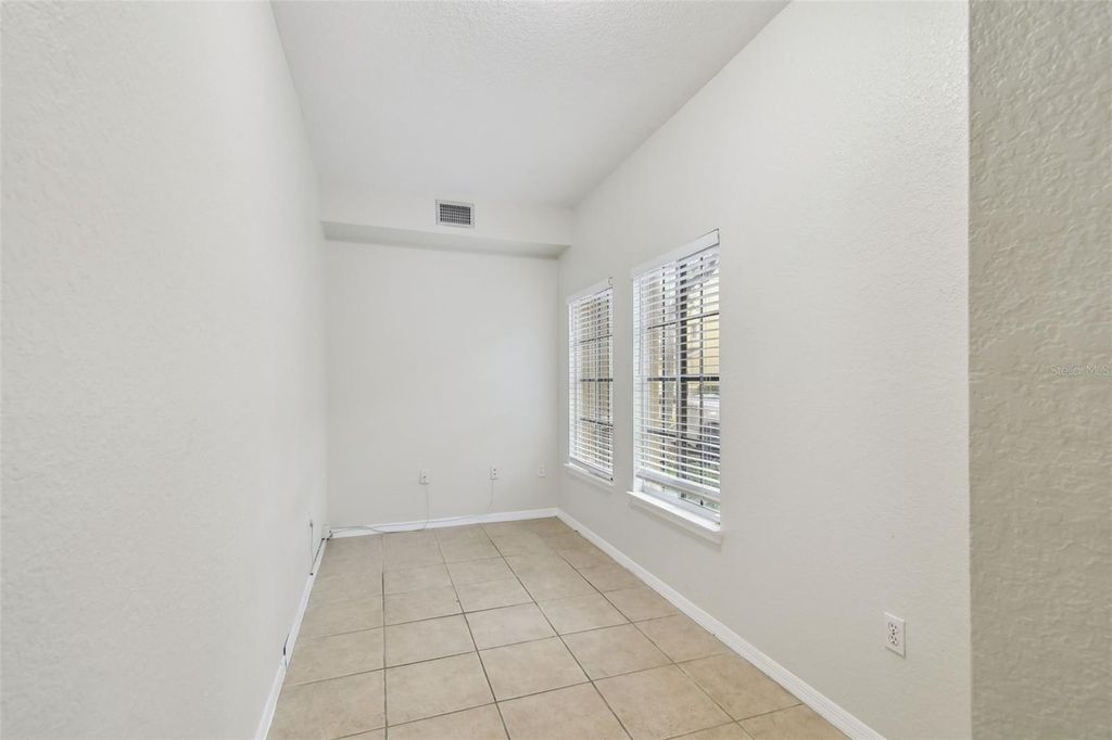 Image 9 of property listing at 119 BEACH HAVEN LANE, Tampa, FL 33609