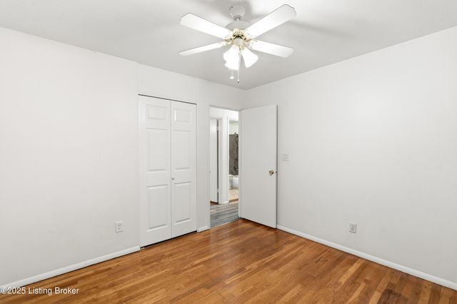 7512 Eider Dr, Louisville, KY 40258