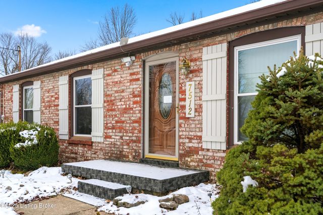 7512 Eider Dr, Louisville, KY 40258
