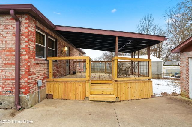 7512 Eider Dr, Louisville, KY 40258