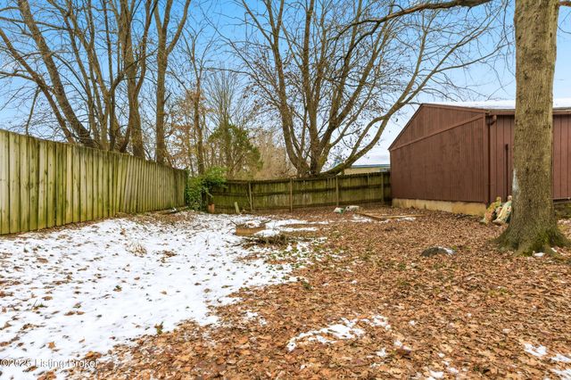 7512 Eider Dr, Louisville, KY 40258