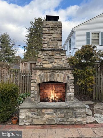 605 FAIRVIEW AVE, Frederick, MD 21701