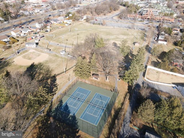 605 FAIRVIEW AVE, Frederick, MD 21701