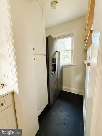 605 FAIRVIEW AVE, Frederick, MD 21701