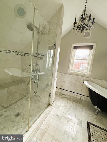 605 FAIRVIEW AVE, Frederick, MD 21701