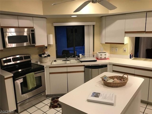 6645 wakefield DR, Fort Myers, FL 33966