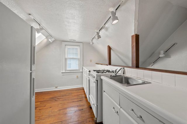 1561 Glenn Avenue, Columbus, OH 43212