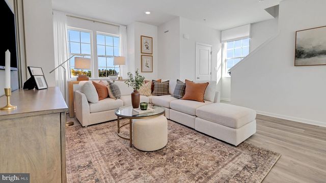 217 INDEPENDENCE COURT, Sellersville, PA 18960